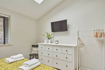 Glamping for 6 People in Swansea region, Photo 4