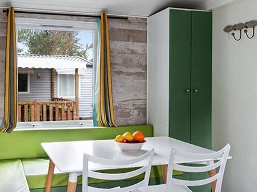 Camping Domaine des Iscles - Mobile home 6 persons - Mobile-home | Comfort Xl | 3 Bedrooms | 6 Pers. | Raised terrace | Air conditioning in La Roque-d'Anthéron, Aix-en-Provence region