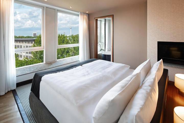 Hotel für 2 Personen, mit Whirlpool und Pool sowie Terrasse und Sauna in Tiergarten Berlin - 2
