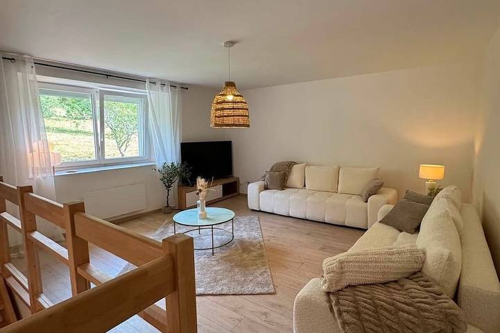 Gîte pour 8 personnes dans Pont-de-Roide-Vermondans