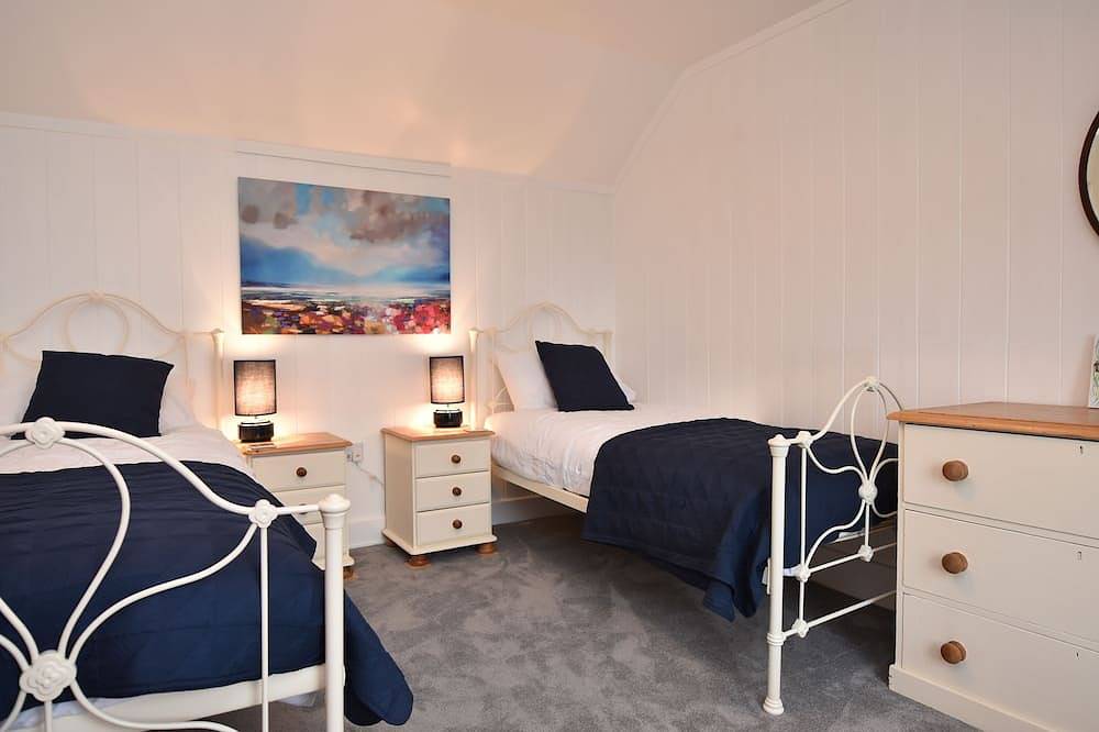 Cliffside Cornish Cottage - uitzicht op zee, op kustpad, de hagedis in Kynance Cove, Cornwall