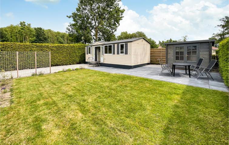 Ferienhaus für 4 Personen, mit Garten in Tzummarum