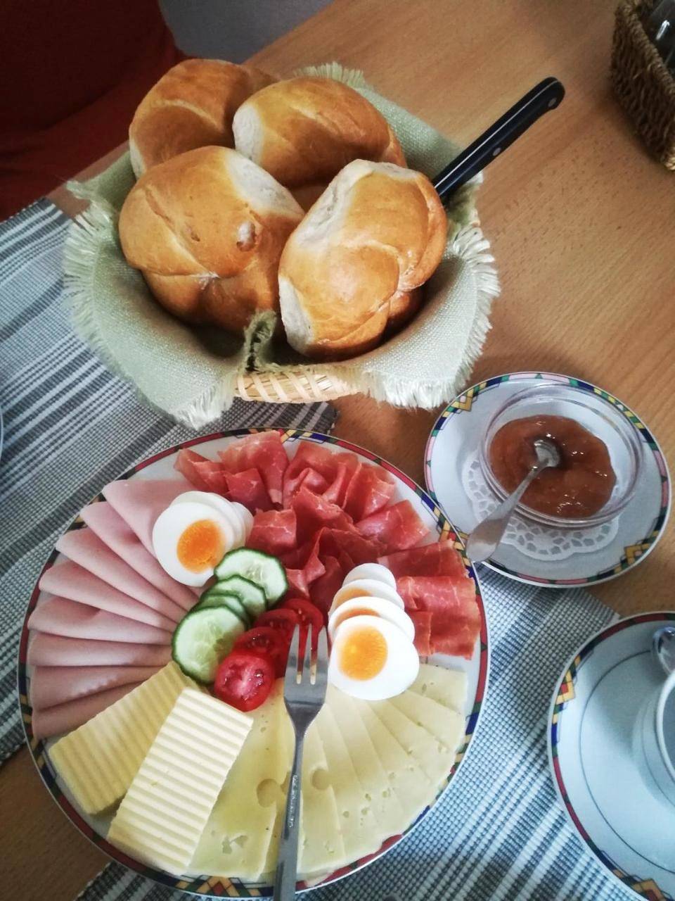 Ganze Ferienwohnung, Frühstückspension Sterr in Lutzmannsburg, Bezirk Oberpullendorf