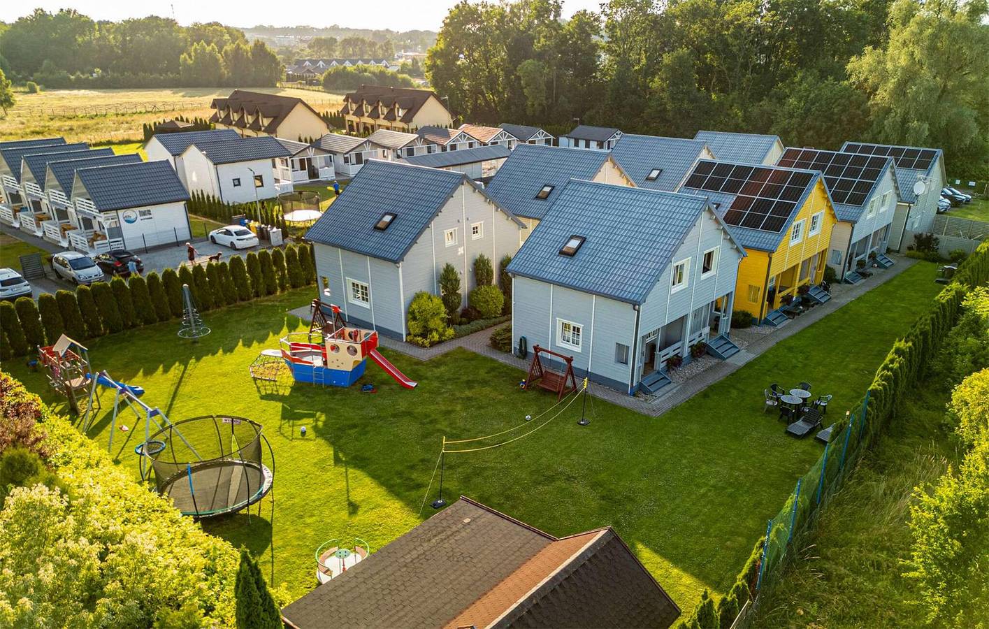 Ferienhaus für 7 Personen mit Terrasse in Gaski, Powiat Koszaliński