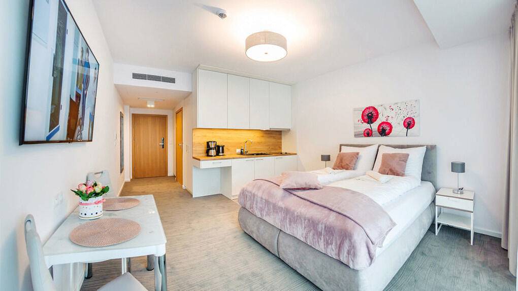 Hel semesterlägenhet, Sun&Snow Seaside Apartments - Apartament 212 mit Meerblick in Kołobrzeg, Polish Baltic Sea