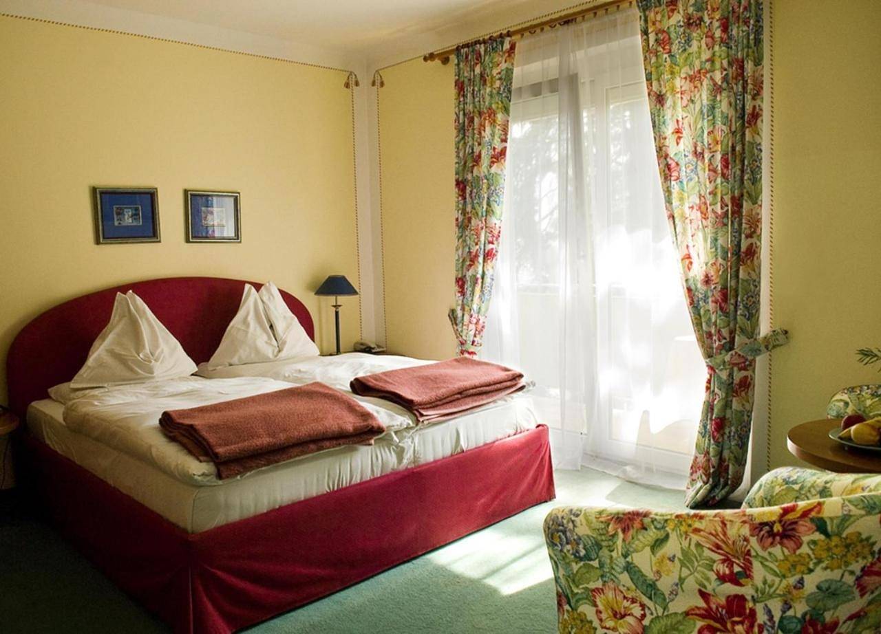 Single Room with Shared Bathroom - Basement in Pörtschach am Wörthersee, Klagenfurt-Land