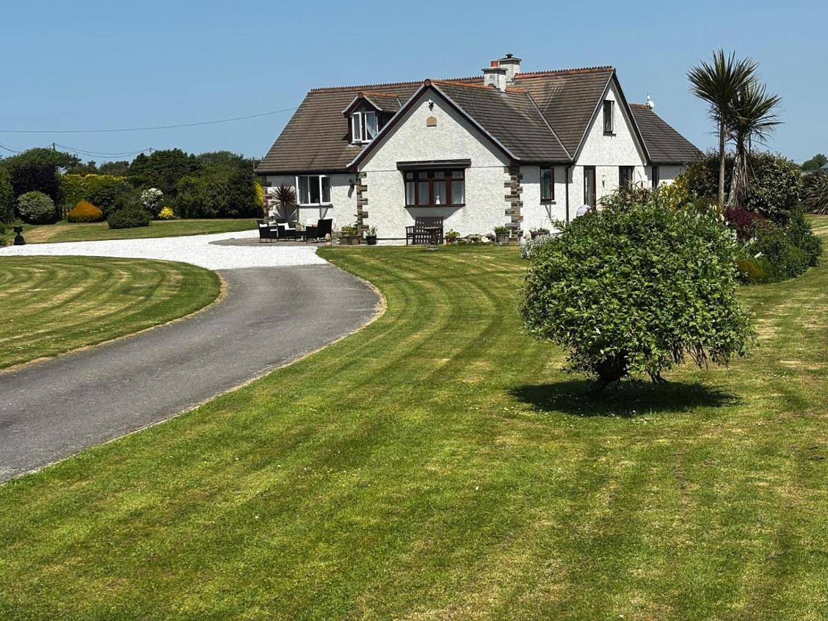 Double Room with Shared Bathroom in Cornwall