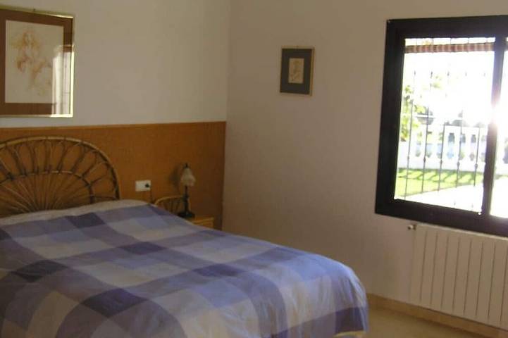 Villa en face de la mer avec piscine in La Capellania, Benalmádena