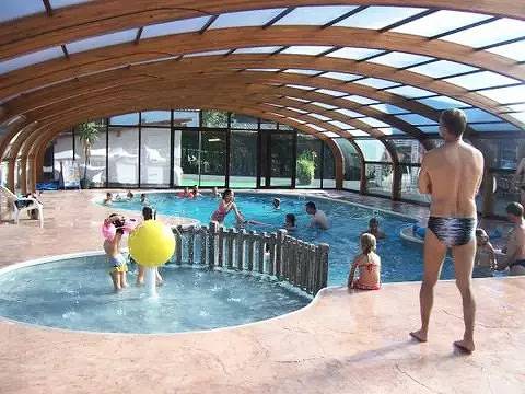 Mobil home pour 4 personnes à Vic-sur-Cère - 2