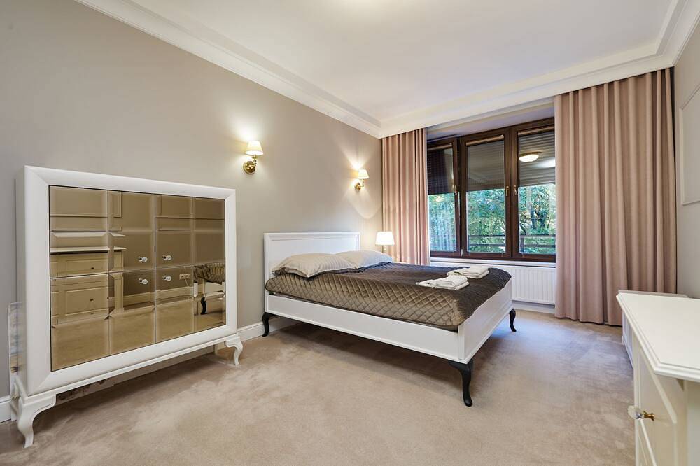 Ganze Wohnung, Luxury Apartment with Ac in charming Częstochowa near Jasna Gora in Śródmieście, Częstochowa