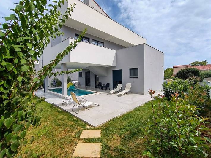Ferienhaus für 6 Personen, mit Pool in Medulin