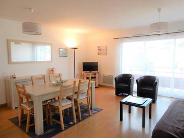 Gîte pour 4 personnes, avec balcon dans Office de Tourisme de Perros Guirec