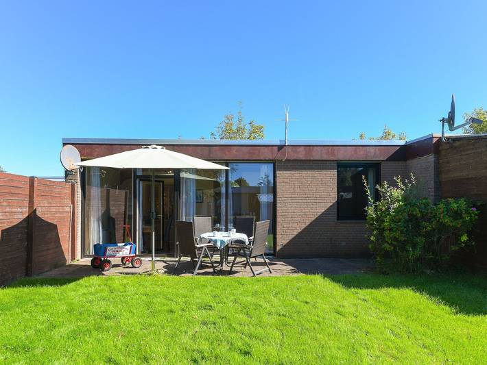 Ferienhaus für 4 Personen, mit Terrasse und Garten
