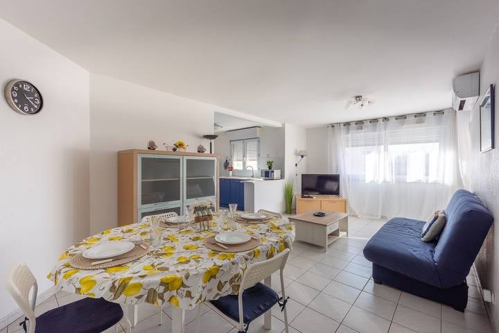Gîte pour 5 personnes, avec balcon dans Plage du Port Fréjus - 2