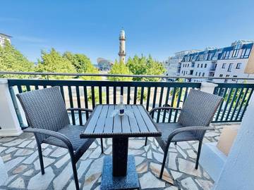 Ferienwohnung für 4 Personen, mit Balkon/Terrasse und Balkon sowie Meerblick in Warnemünde