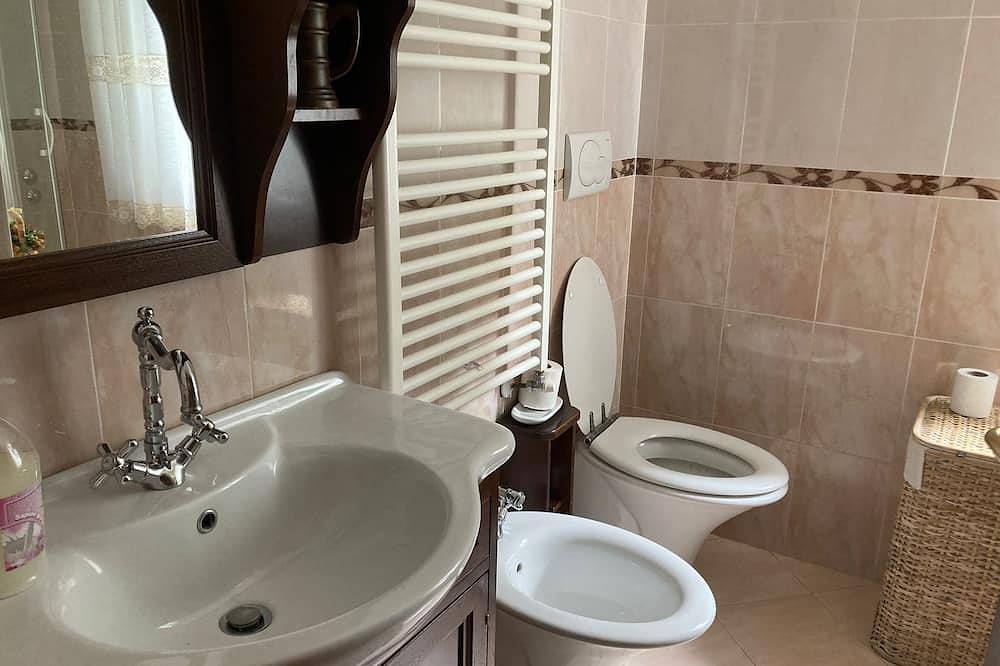 Appartamento intero, 2 Bedroom Apartment in Nocera Umbra in Nocera Umbra, Perugia e dintorni