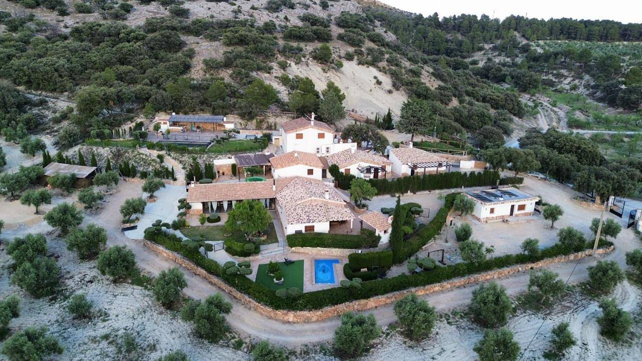 Entresierras Apartamentos rurales con chimenea, barbacoa y espacio para eventos in El Almicerán, Cazorla