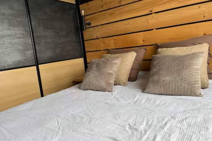 Gîte pour 9 personnes dans Office De Tourisme De Mers Les Bains - 2