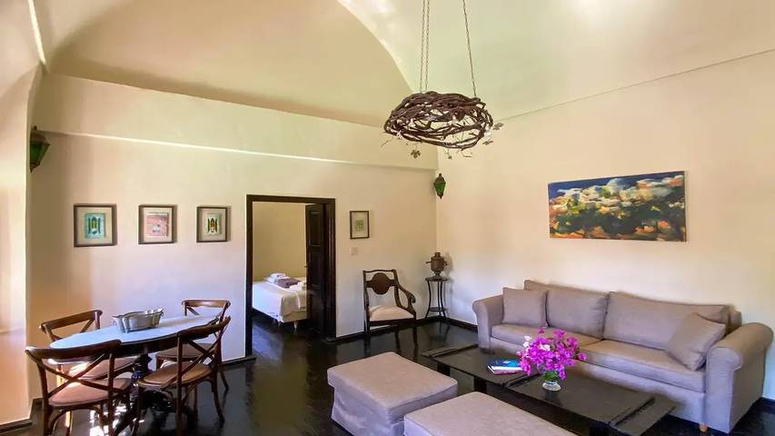 Location de vacances pour 5 personnes, avec jardin et piscine à Megalochori - 3