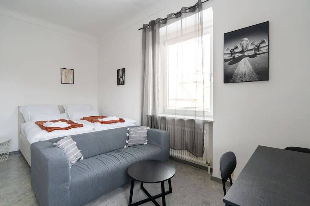 Ganze Wohnung, Stylish Apartment at Main Square • 35 m² • Quiet in Leoben, Lavanttaler Alpen