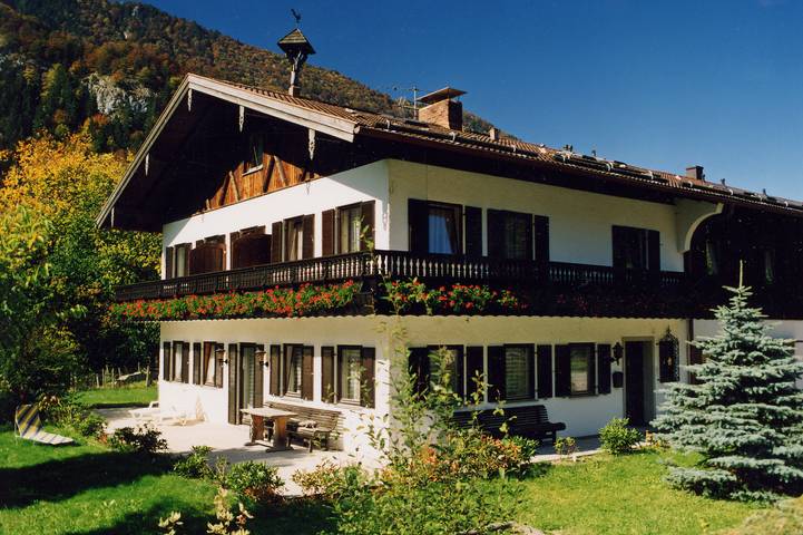 Pension pour 2 personnes, avec Terrasse et Jardin à Frasdorf