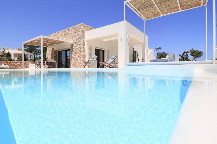 Casa vacanza per 4 persone, con Terrazza e Giardino nonché Piscina a Patù