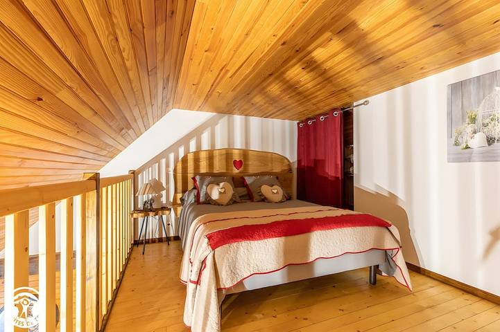 Chambre d’hôte pour 4 personnes, avec jardin et jacuzzi à Singles (Puy-de-Dôme) - 3