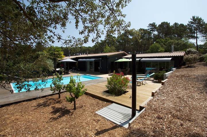 Villa voor 10 personen, met tuin en terras, met huisdier in Lacanau