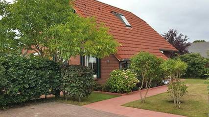 Ferienhaus für 5 Personen, mit Terrasse und Garten, kinderfreundlich in Neßmersiel
