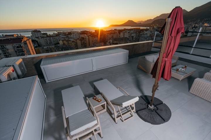 Ferienwohnung für 4 Personen, mit Balkon/Terrasse in Bar - 2