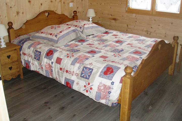 Gîte pour 10 personnes, avec sauna ainsi que balcon/terrasse et terrasse à Chapelle-des-Bois - 2