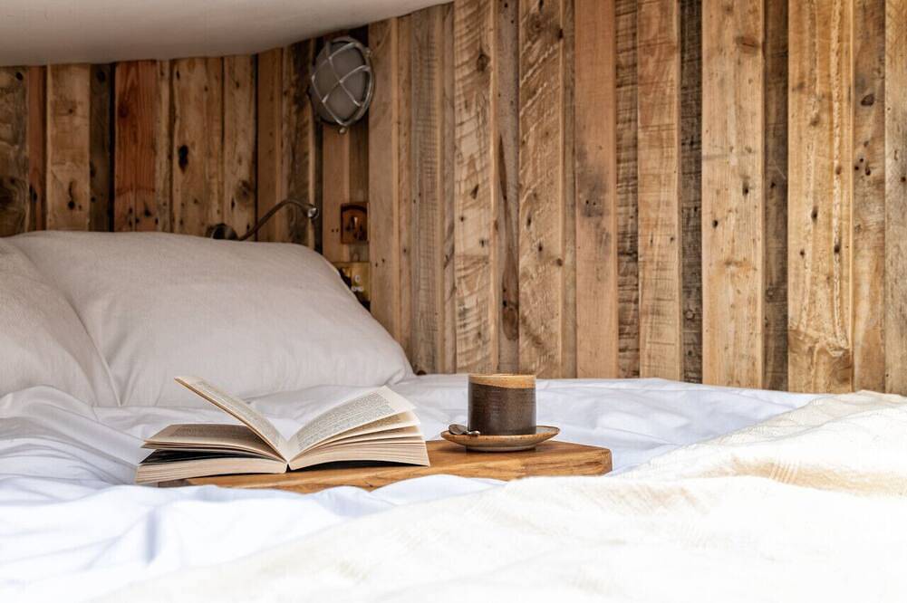 Delightful forest View Cabin with hot tub in Cairngorms in Ballater, Cairngorms National Park
