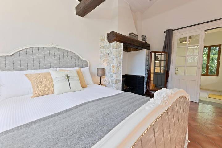 Location de vacances pour 3 personnes, avec jardin et piscine à Boisredon - 3