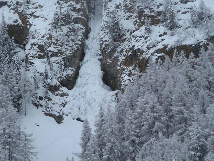 Hôtel pour 3 personnes, avec sauna et terrasse ainsi que jardin et jacuzzi à Ceillac - 4