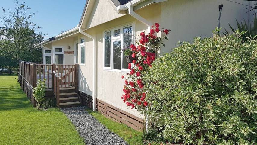 Vakantiepark voor 4 personen, with Terras and Tuin as well as Uitzicht op het meer and Uitzicht in Devon