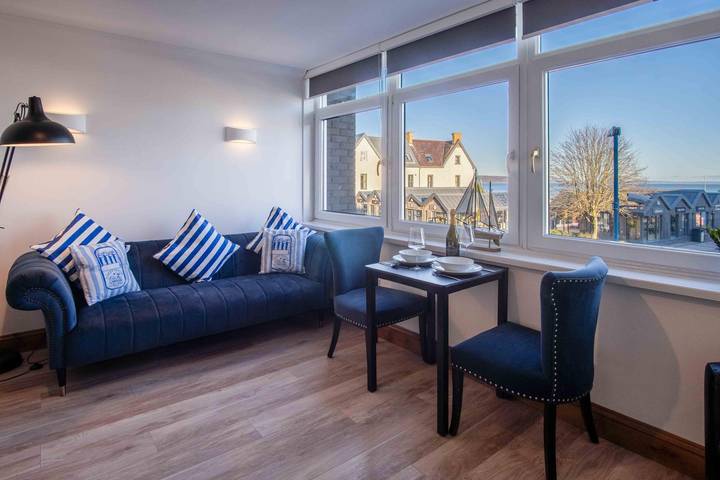 Apartment for 2 people, with ocean view, with pets in Saundersfoot