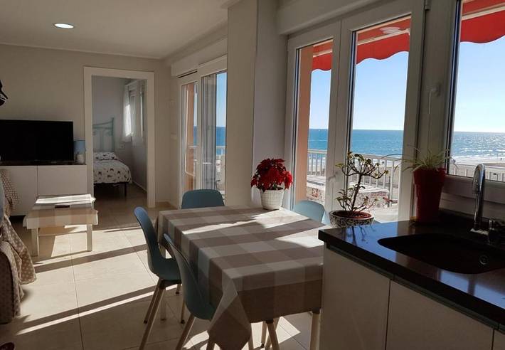 Location de vacances pour 6 personnes, avec jardin à San Juan Playa