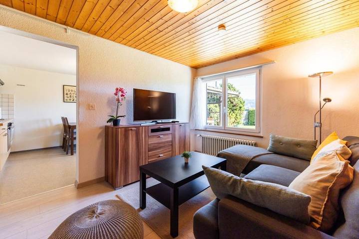 Ferienwohnung für 4 Personen, mit Terrasse und Garten in Thun