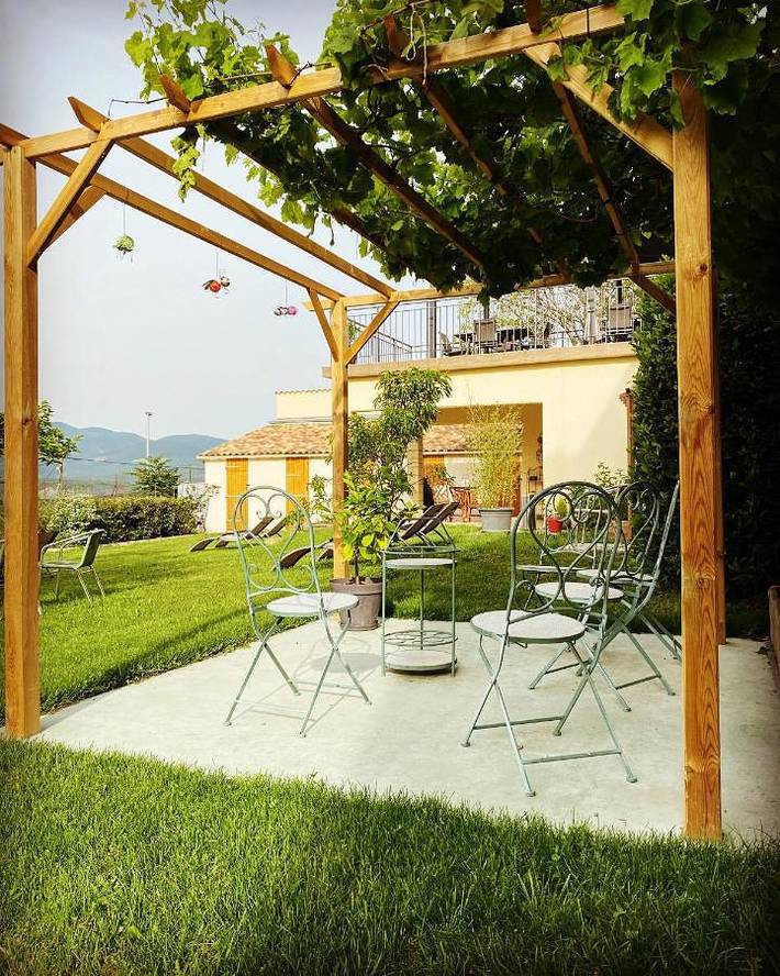 Location de vacances pour 2 personnes, avec vue et jardin à Rosans - 2