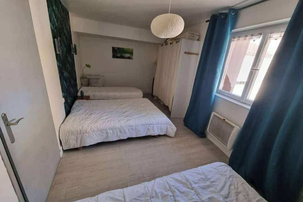 Entire apartment, Nice apartment. 2 to 8 pers. 20 min from futuroscope in Châtellerault, Vienne