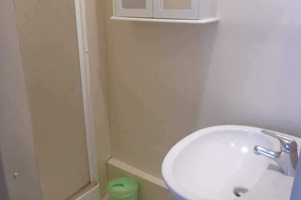 Appartement entier, Studio Béthencourt etg1 entre plage et port de plaisance proche des restos+Wifi in Plage Dieppe, Dieppe