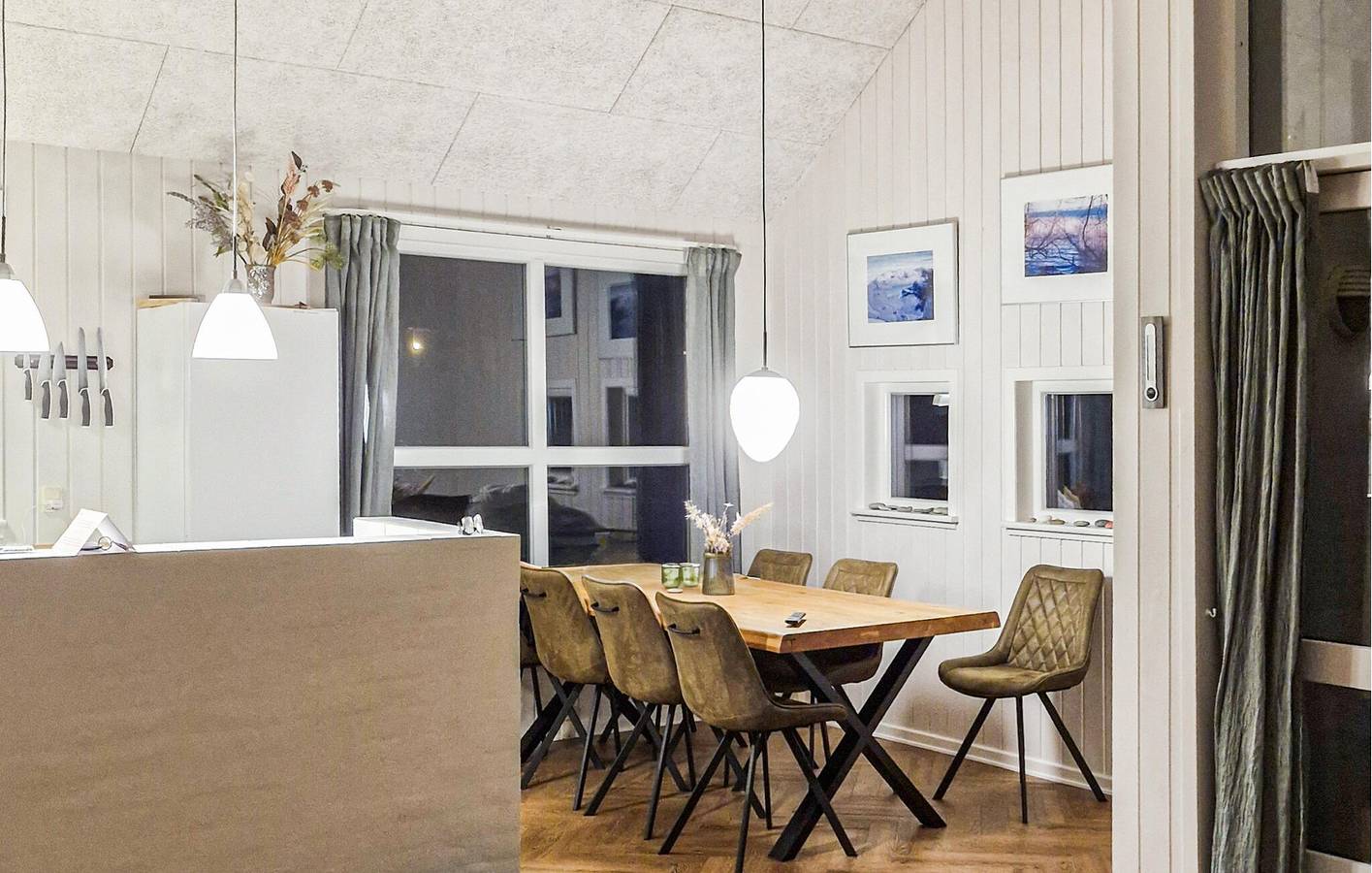 Feriehus for 10 personer med jacuzzi in Lild Strand, Vesterhavet