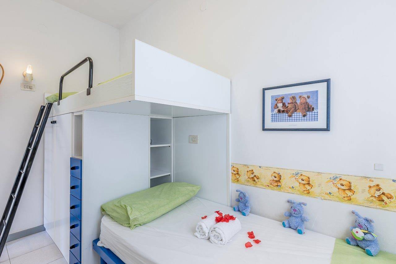 Ganze Wohnung, Mare 7 250m From Sea in Marina di Massa, Massa