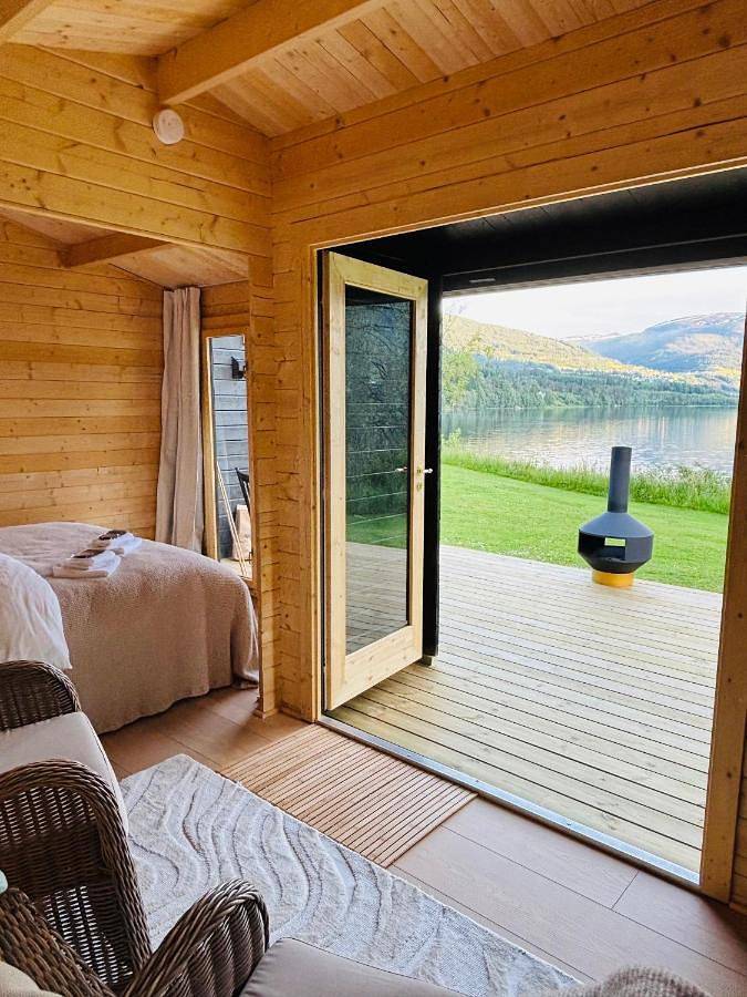 Camping für 3 Personen, mit Terrasse und Garten sowie Ausblick und Seeblick in Norwegen