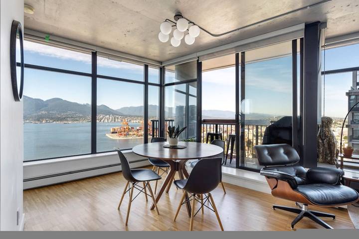 Gîte pour 4 personnes, avec balcon et piscine, adapté aux familles à Vancouver - 4