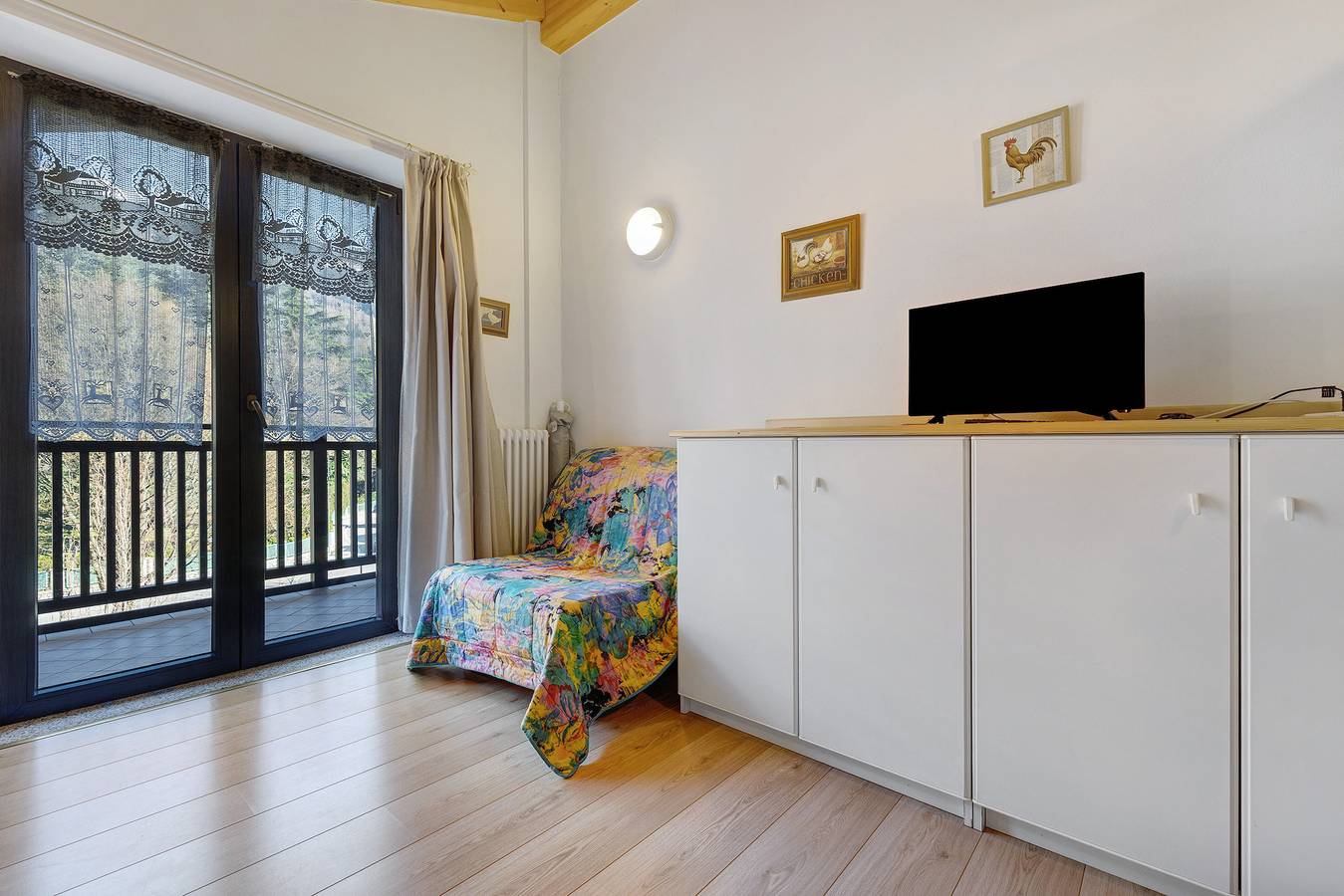 Appartement entier, Appartement "Rosy" avec vue sur les montagnes, balcon et Wi-Fi in Pinzolo, Massif de Brenta