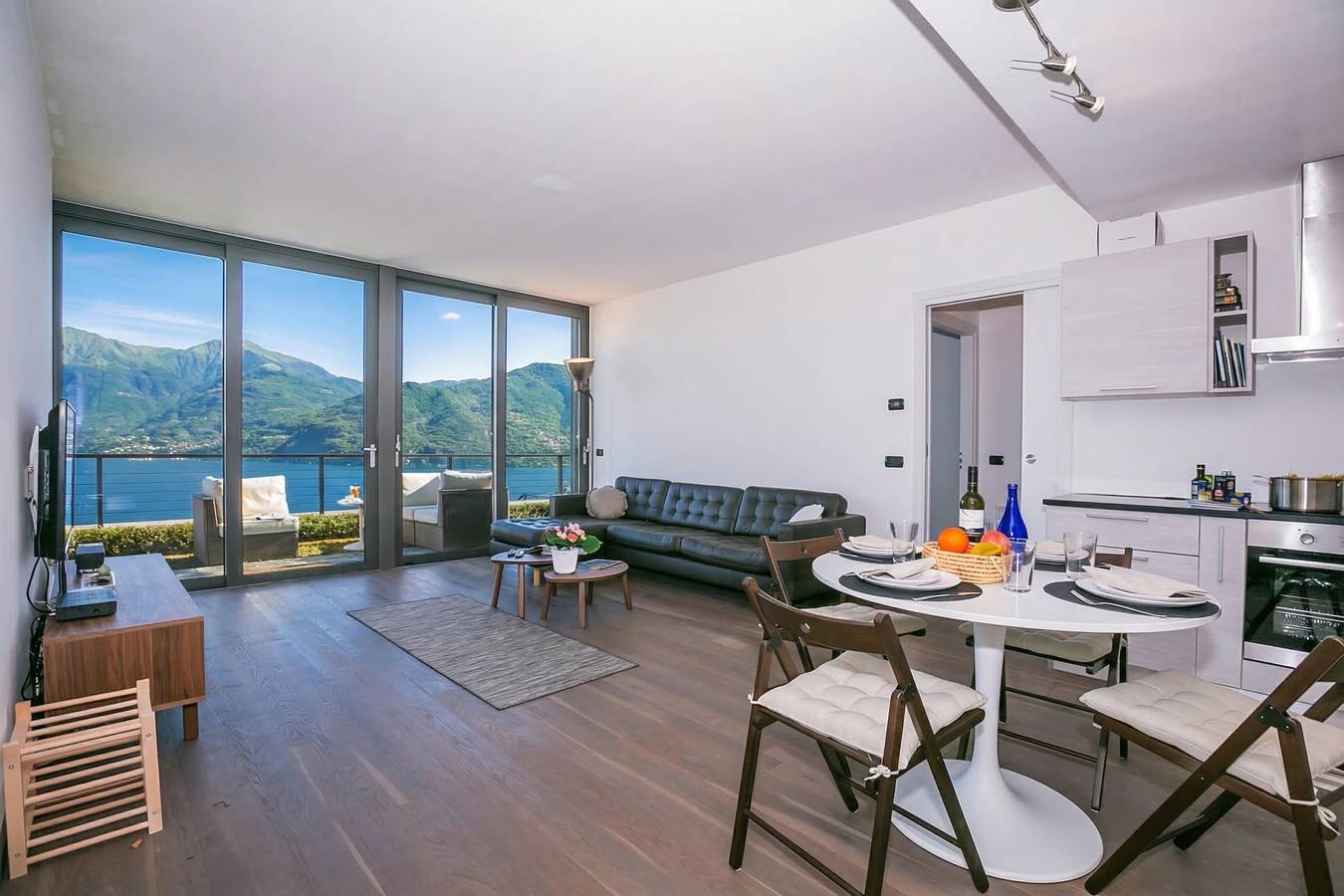 Ganze Wohnung, Ferienwohnung für 4 Personen mit Terrasse in Menaggio, Gemeinde Menaggio