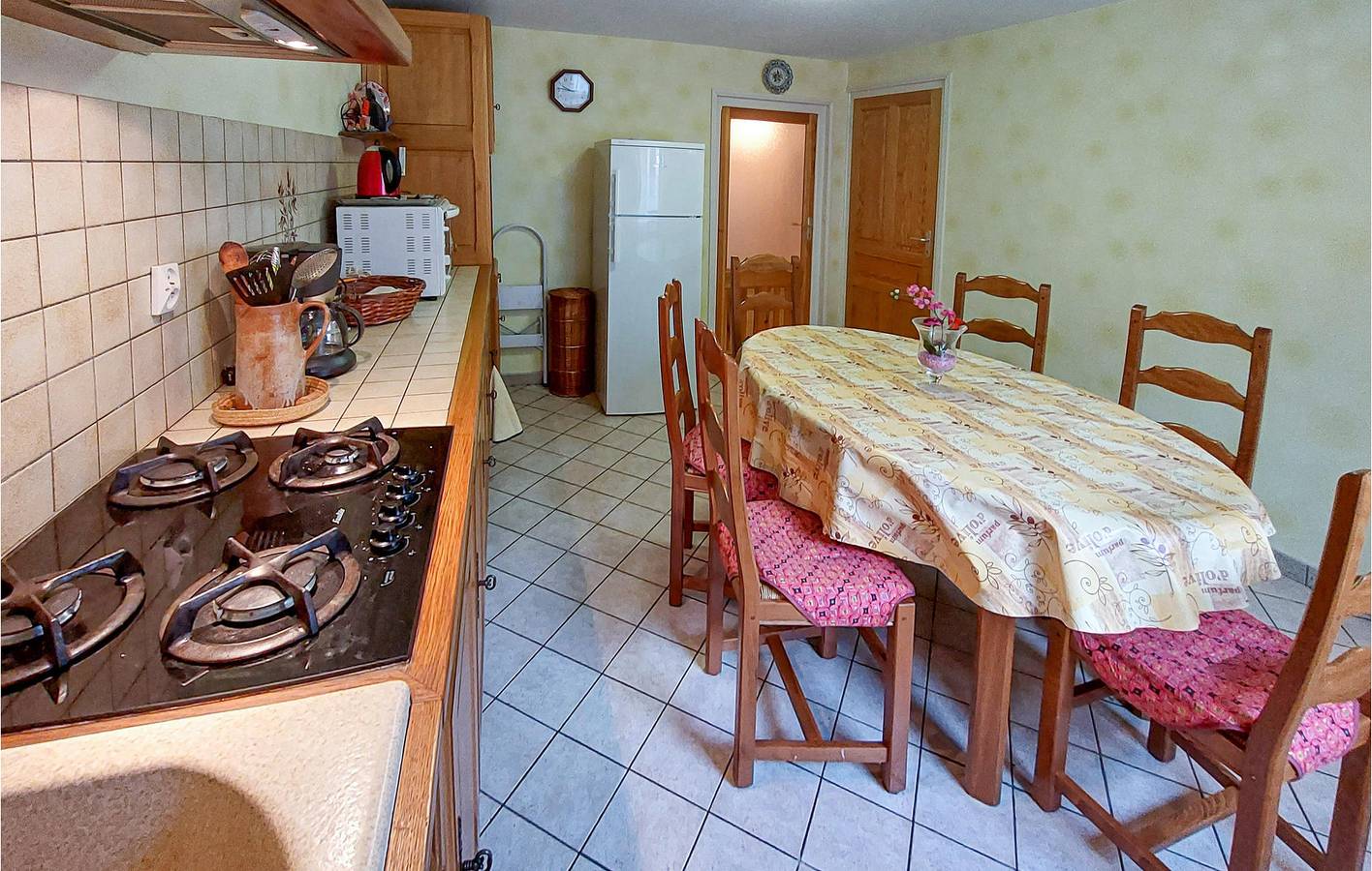 Retiro de pesca cerca del río Loira in Bas-en-Basset, Macizo Central