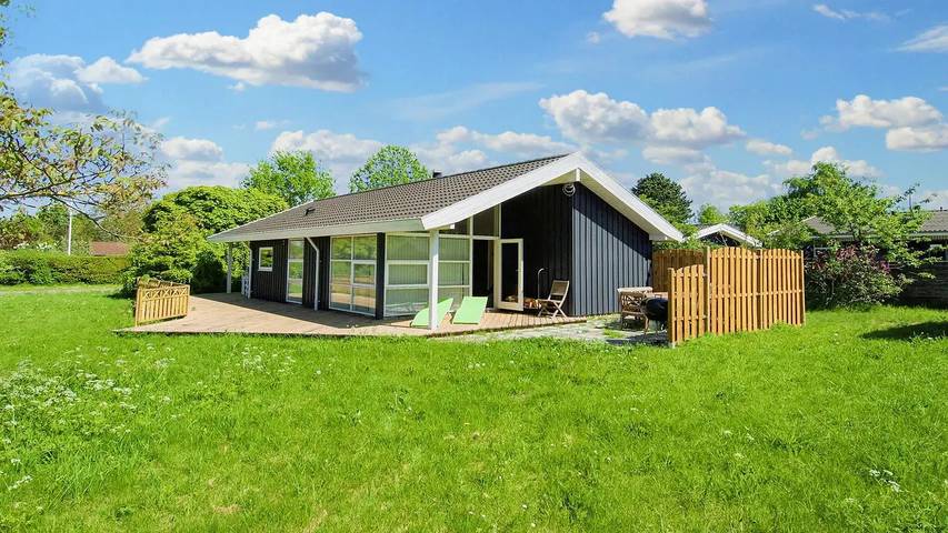 Ferienhaus für 7 Personen, mit Sauna und Whirlpool sowie Garten