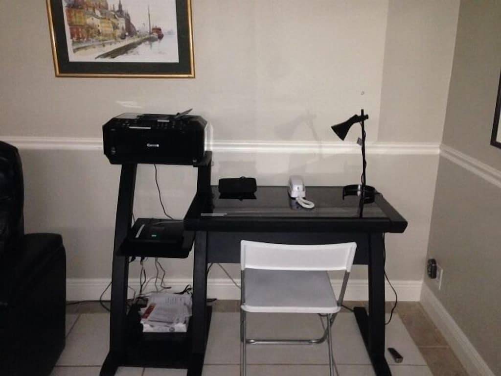 Verfü Hot Spot! Blick auf das Wasser des Lake Austin, über St. Von der Hula Hut! in Austin, Travis County